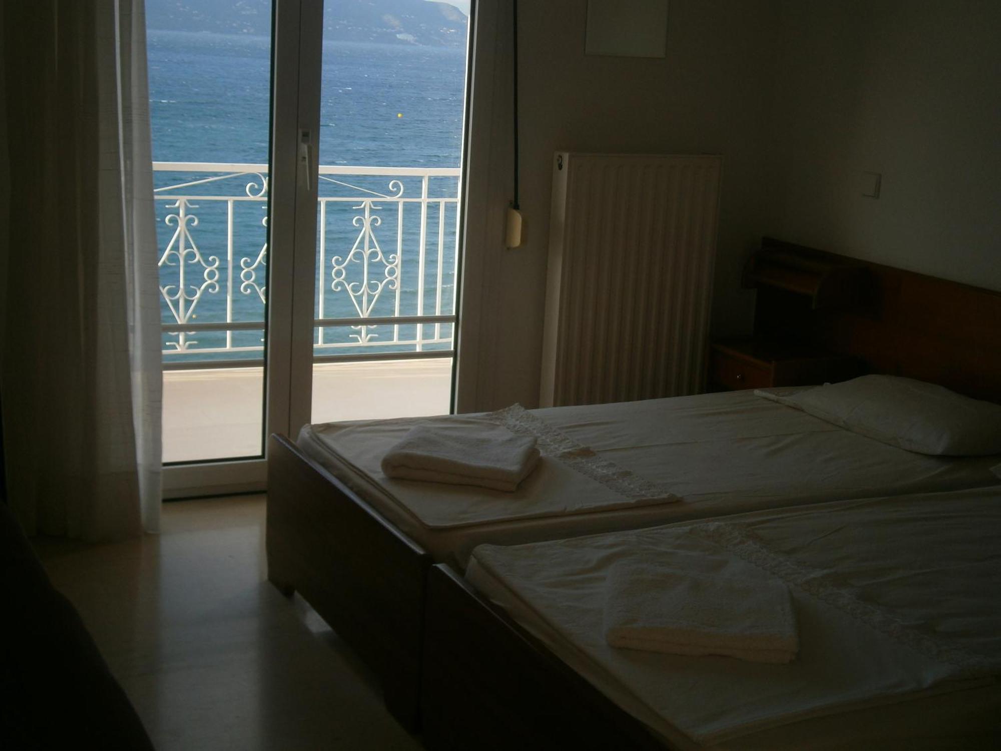 Dimitra Apartments K كومينو الغرفة الصورة